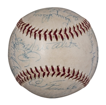 1959 Los Angeles Dodgers World Series Champion Team Signed ONL Giles Baseball With 25 Signatures Including Alston, Koufax & Hodges (PSA/DNA)